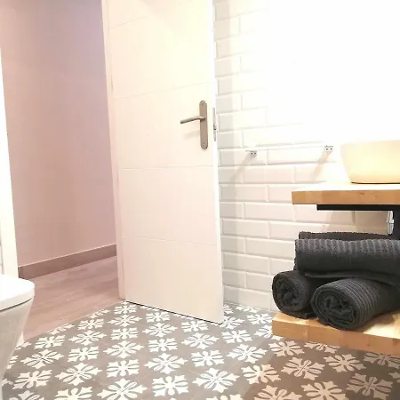 Mazi Penthouse Apartment